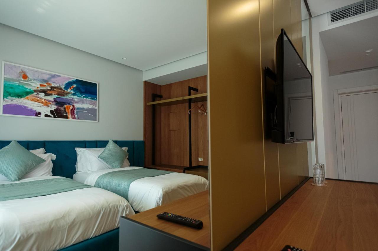 Ames Hotel & Spa Vlorë Exterior foto